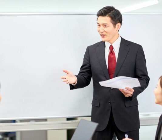 4 Great Rewards of Leadership
