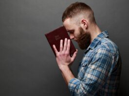 Stop the Cycle: How to Keep Your Student Pastor Longer Than Two Years