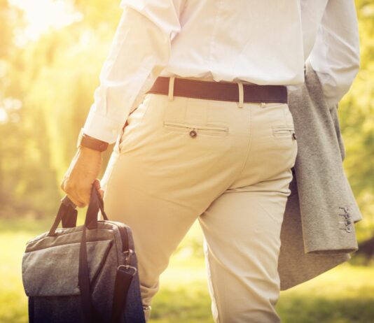 How to Return to Work after a Career Break: a Complete Guide for Professionals