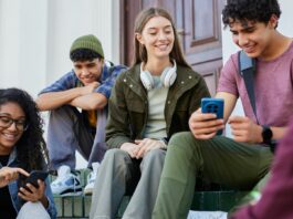 How Smartphones Reduce Physical Activity Among Our Young People