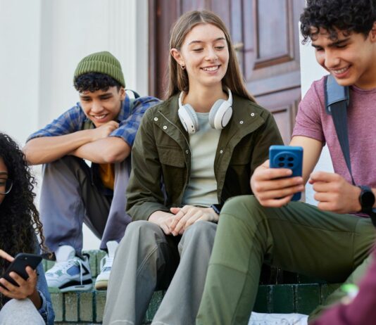 How Smartphones Reduce Physical Activity Among Our Young People