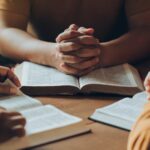 Why Pastors Should Encourage Members to Carry Their Bibles to Worship