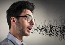 How I Overcame My Fear of Public Speaking and Learned to Love It
