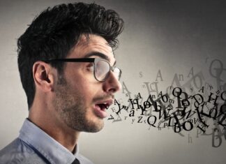 How I Overcame My Fear of Public Speaking and Learned to Love It