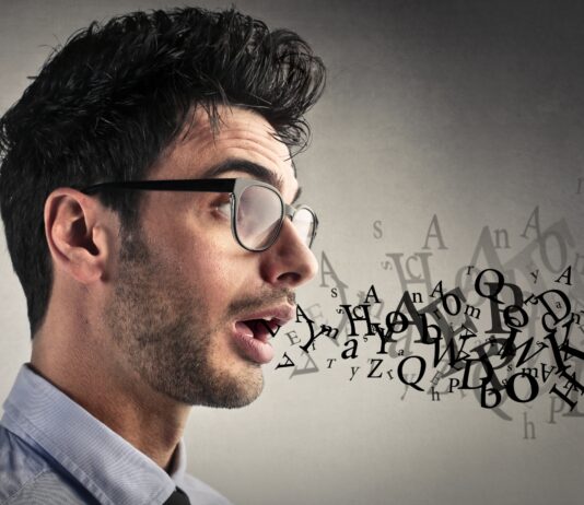 How I Overcame My Fear of Public Speaking and Learned to Love It